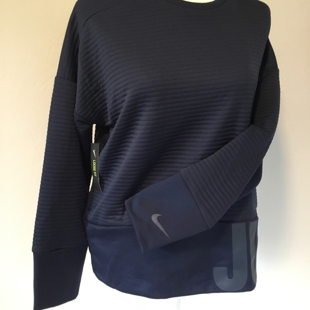 NWT Nike Loose Fit Oversized Sweatshirt Pullover